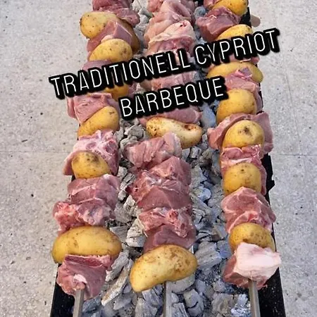 White * 利马索尔