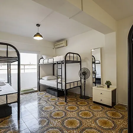 White * לימסול